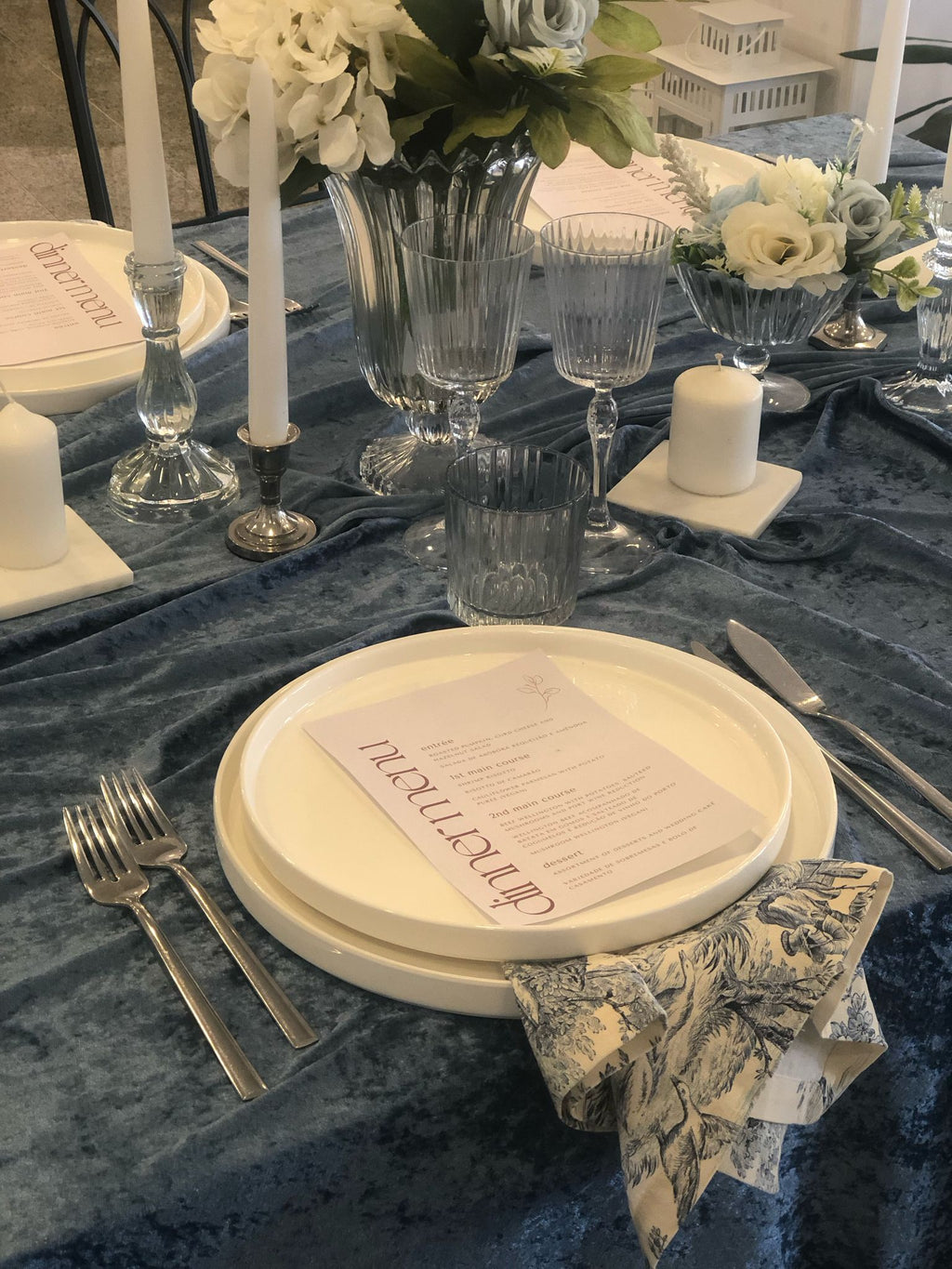 Serviette en carreaux antiques