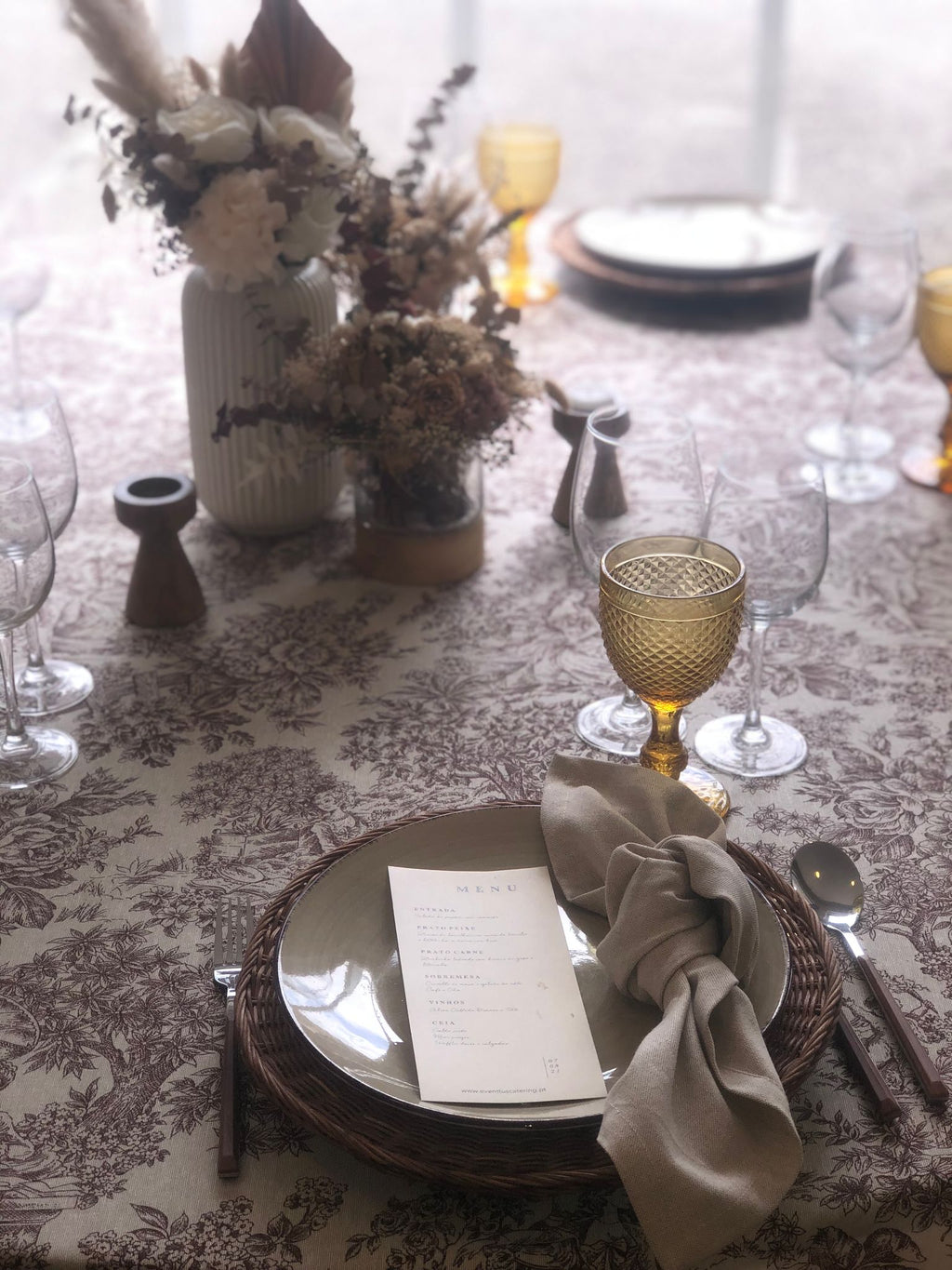 Serviette en carreaux antiques