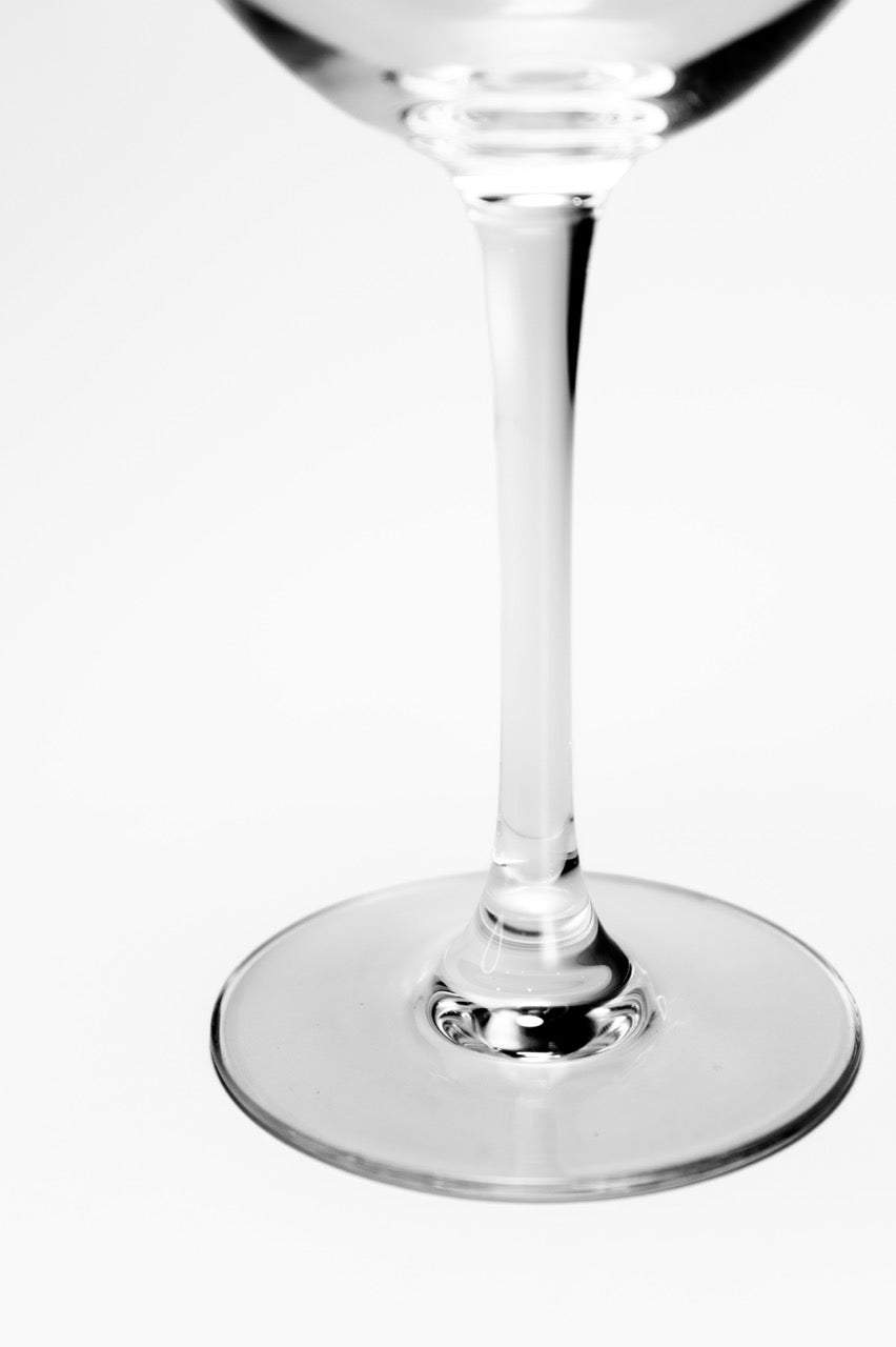 Copo de Pé Alto Vinho Tinto