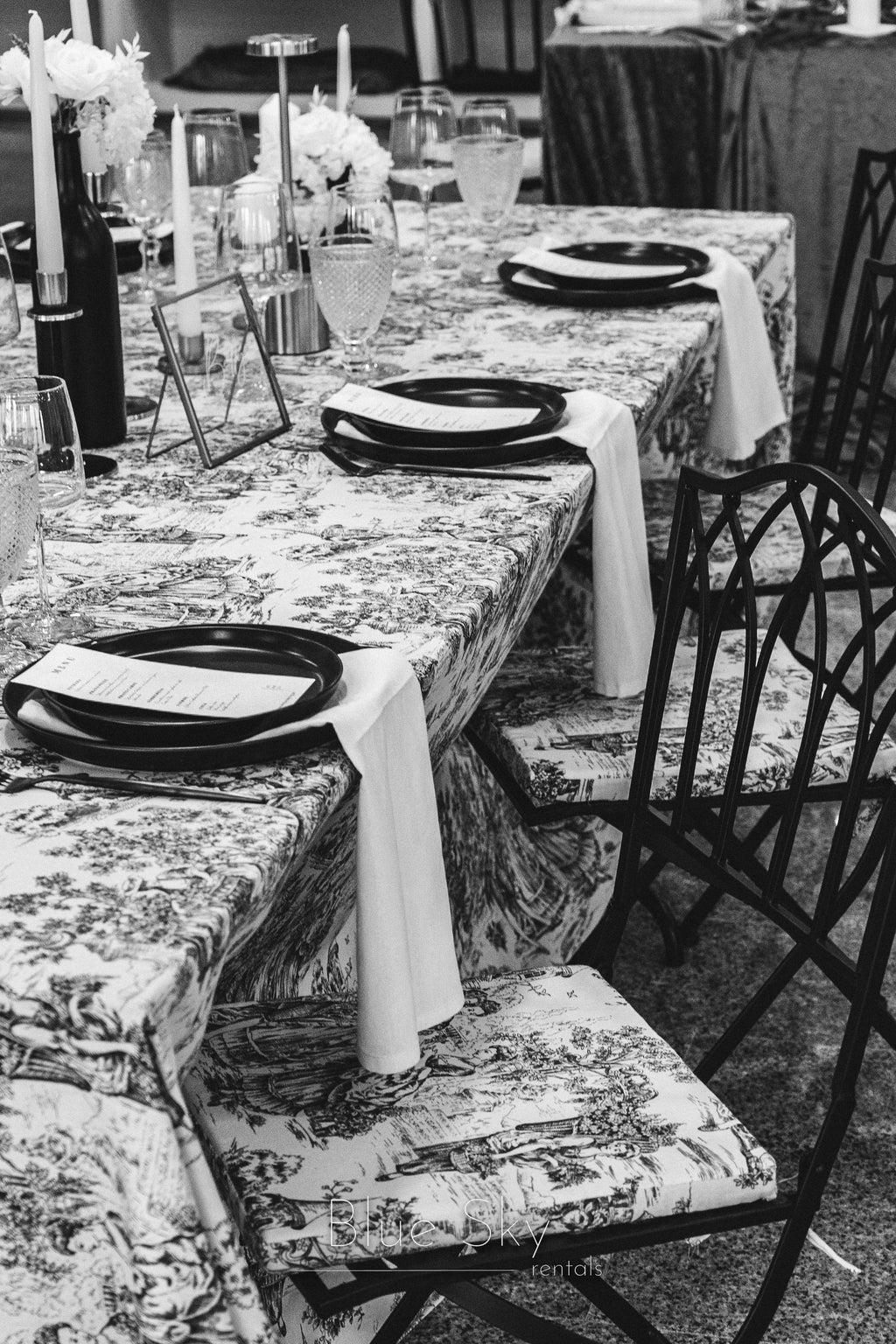 Serviette en carreaux antiques