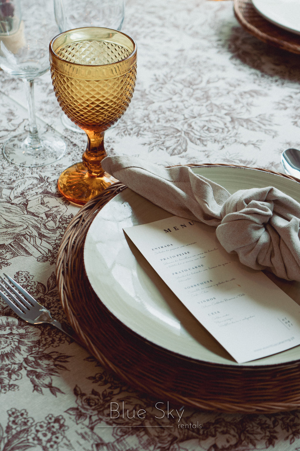 Serviette en carreaux antiques