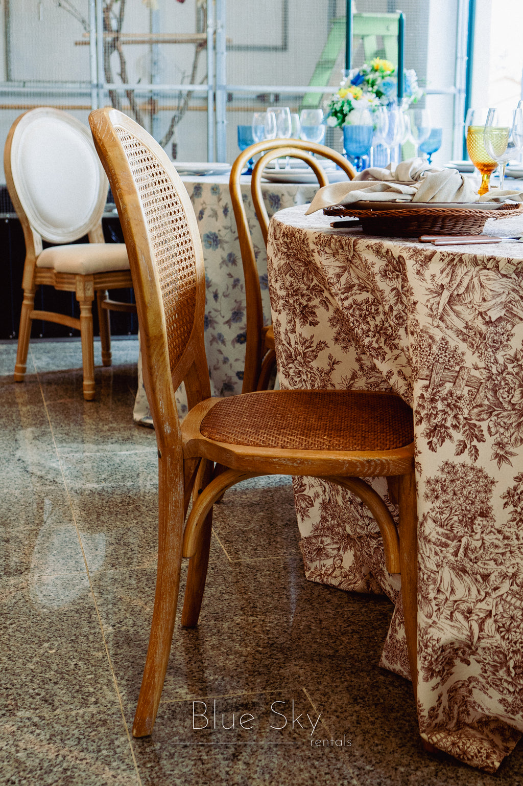 Serviette en carreaux antiques