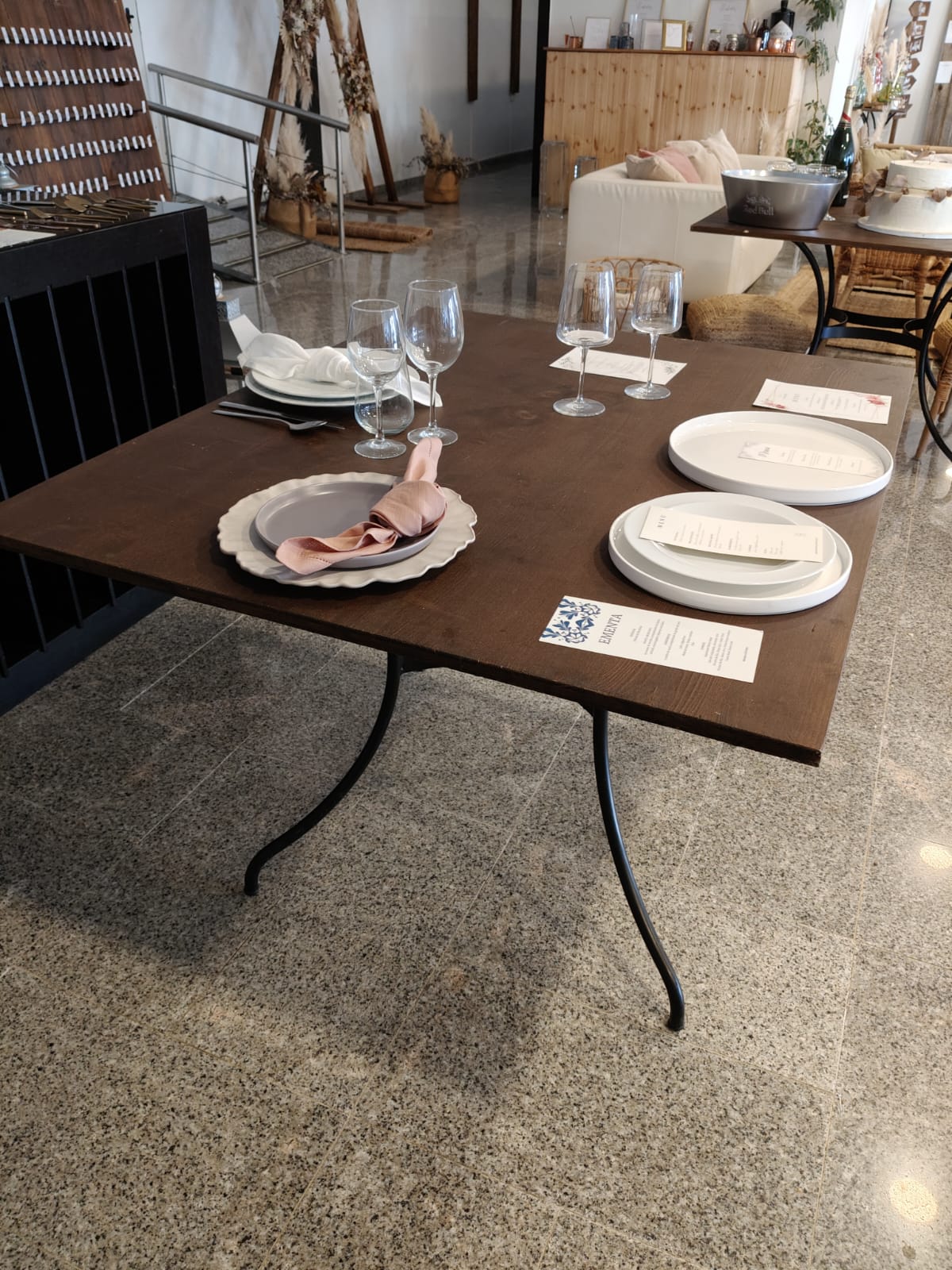 Mesa Rustica Quadrada