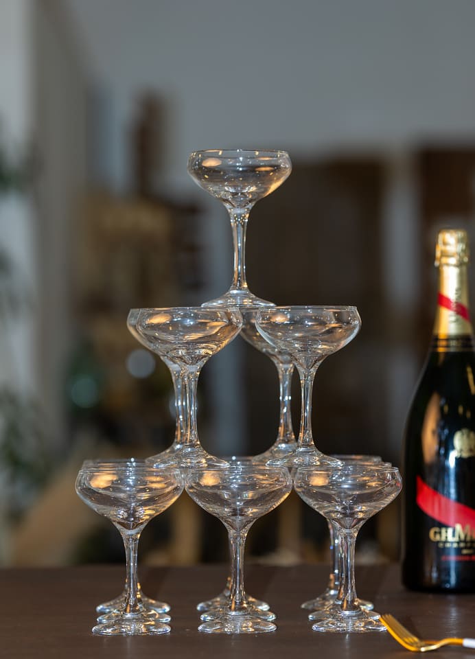 Verres pour la tour à vin mousseux
